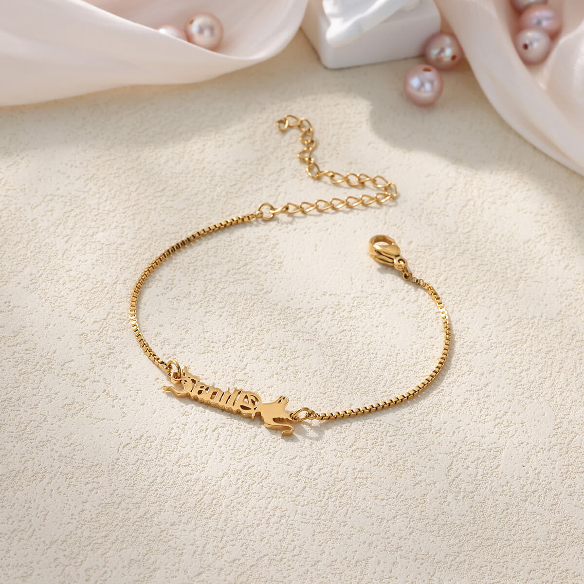 Custom Name Bracelet For Women - Personalized Name Box 评论和价格